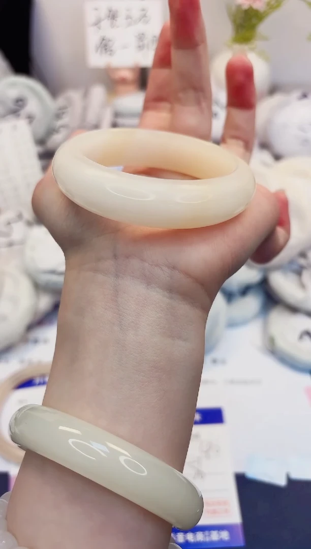 【闪购商品】石英质玉手镯未镶嵌234-财气镯-圈口56