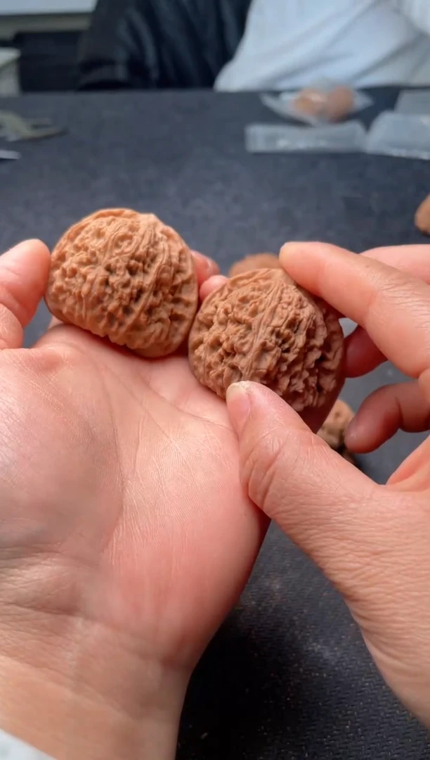 把件文玩核桃w215  南疆石 45尺