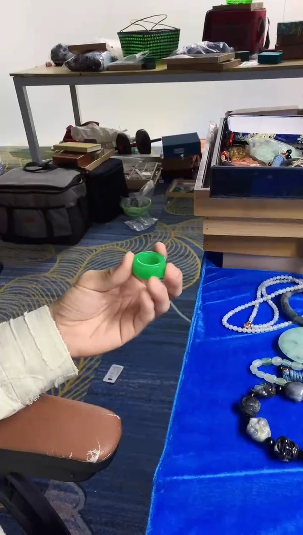 颈饰未镶嵌翡翠喝****高天然A货翡翠