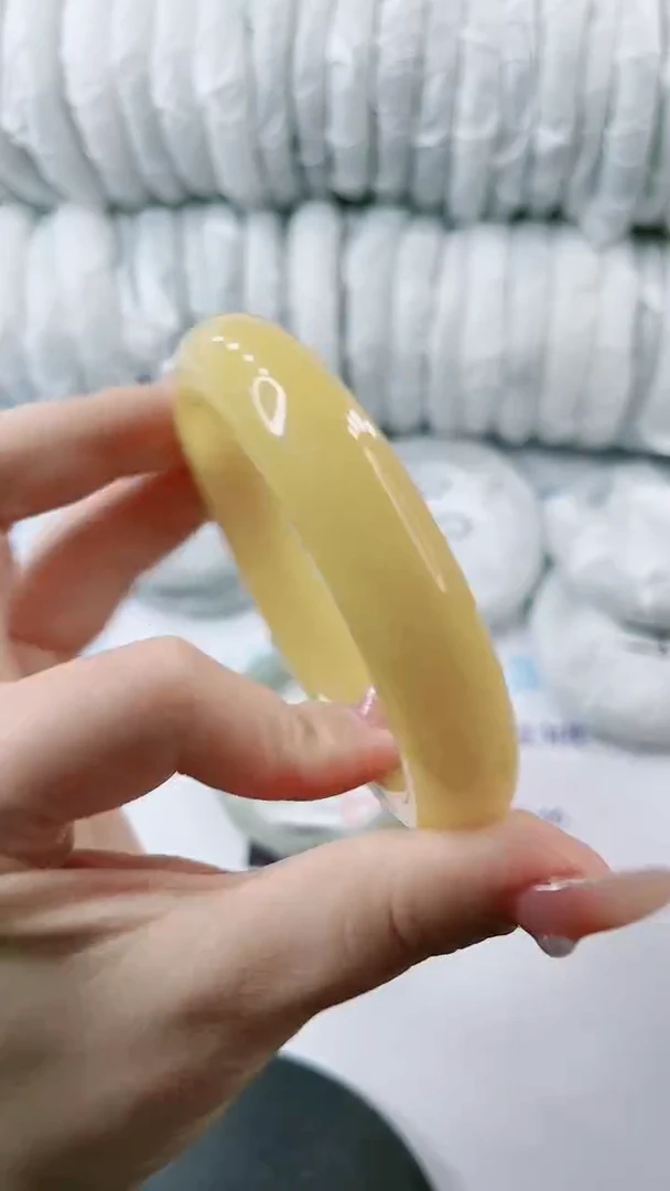 【闪购商品】石英质玉手镯未镶嵌0313554624-多样性发货