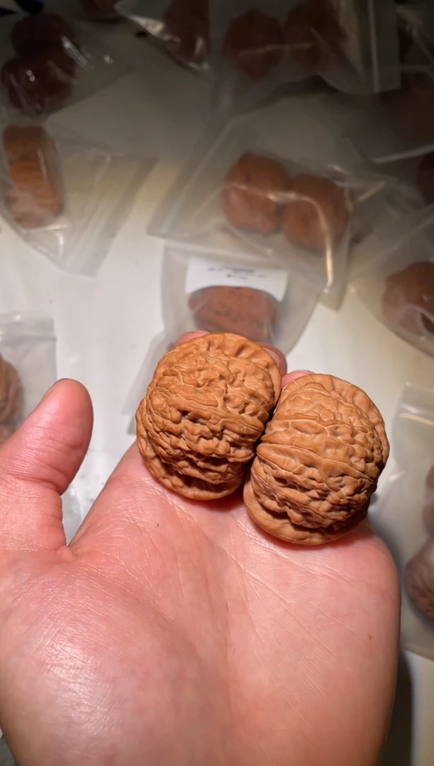 把件文玩核桃小*闷白