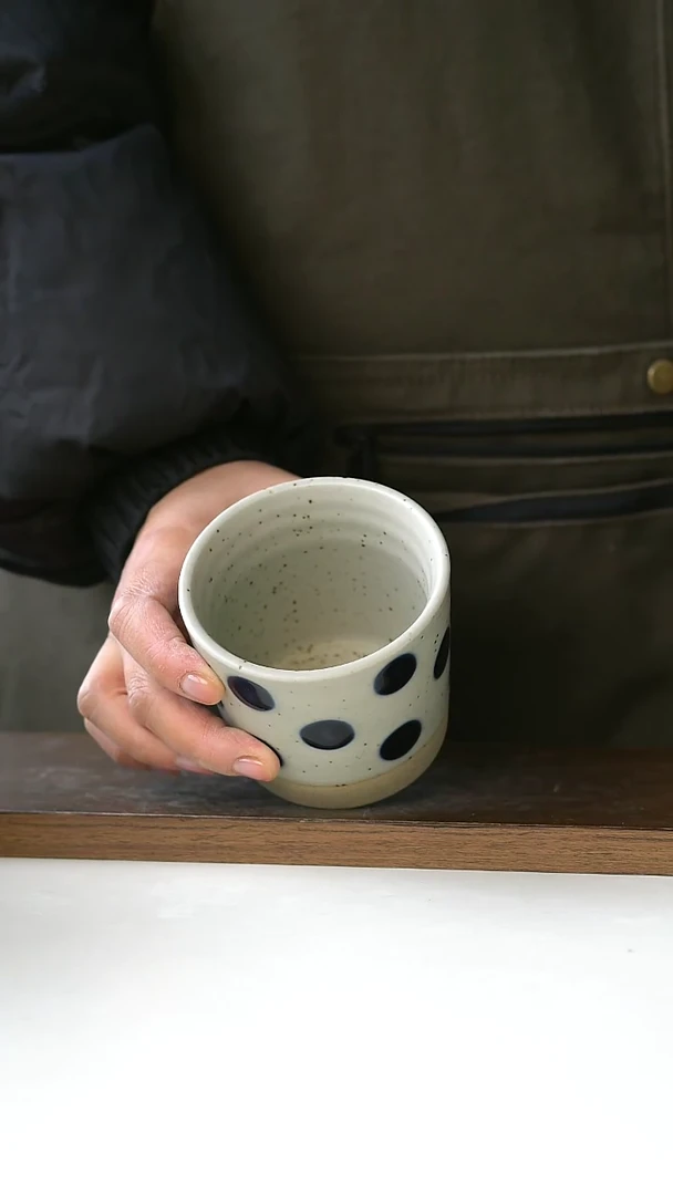 【闪购商品】陶瓷粗陶手绘蓝宝石猪口杯220ml@4-2@