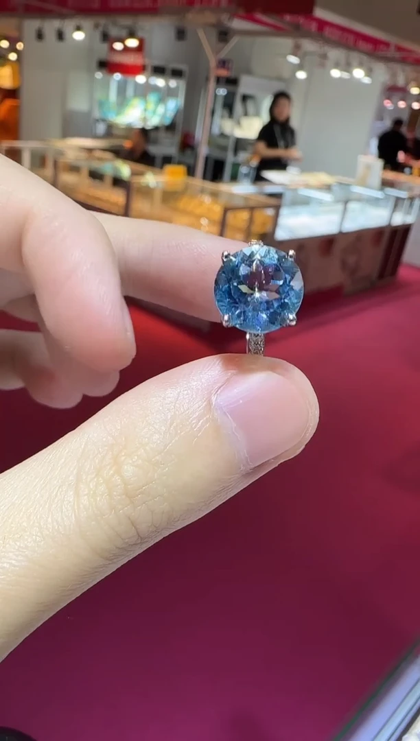 银S925镶嵌戒指托帕石12mm妖姬蓝