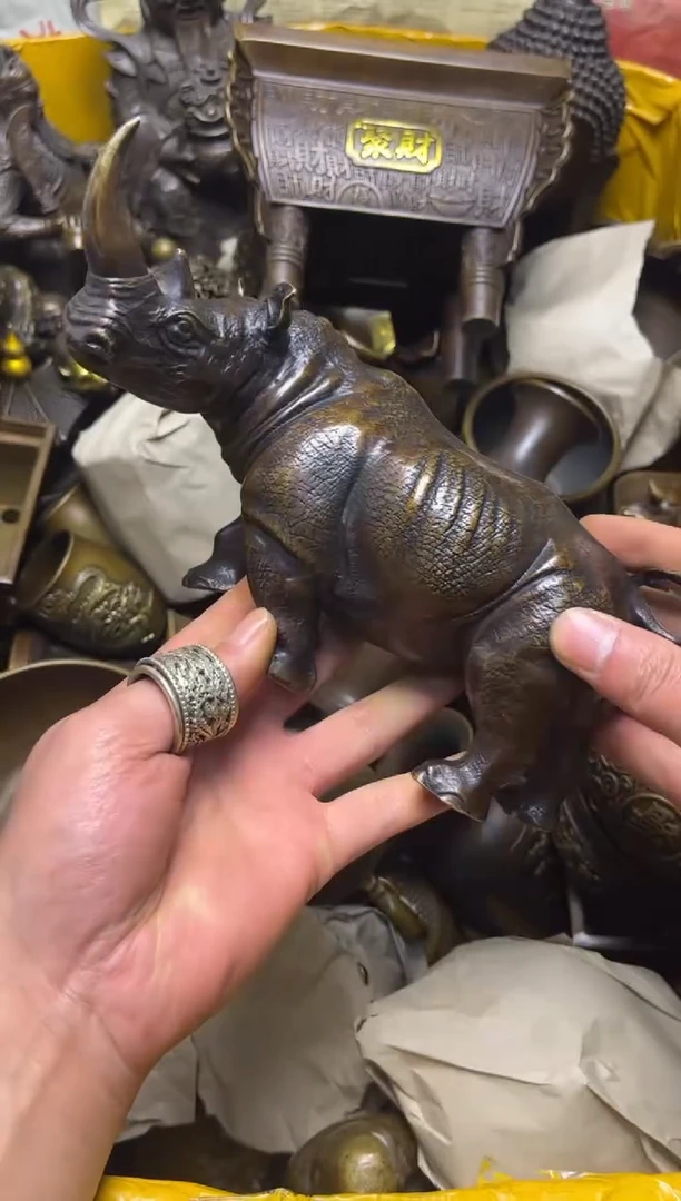 精美铜器，点击下单