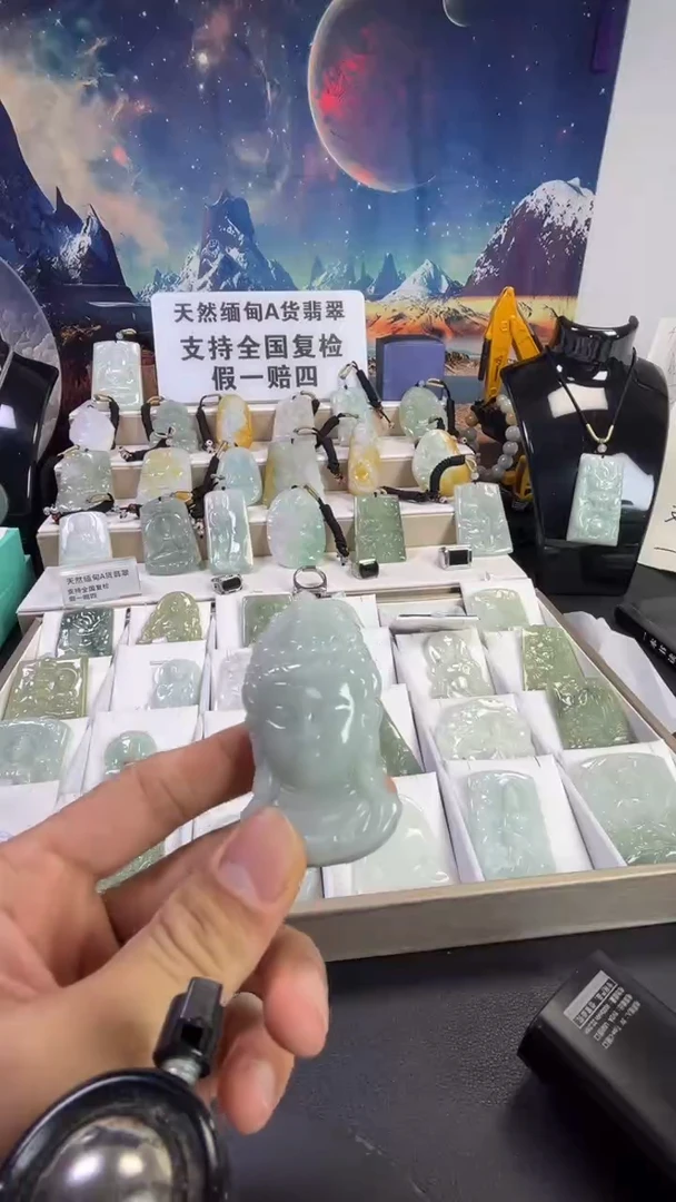 颈饰未镶嵌翡翠K**s9/15     011