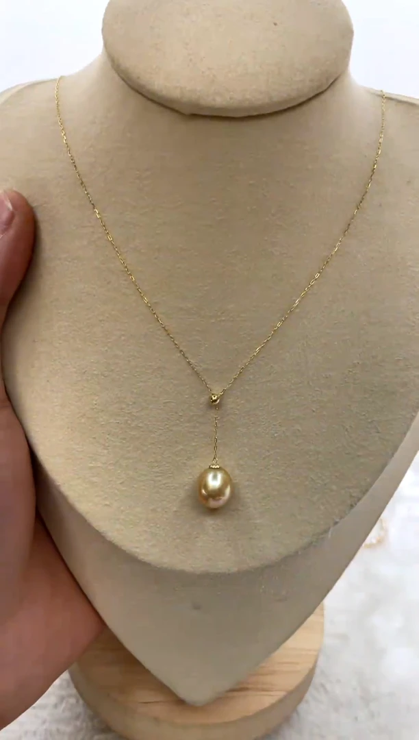 颈饰18K金镶嵌海水珍珠9-10