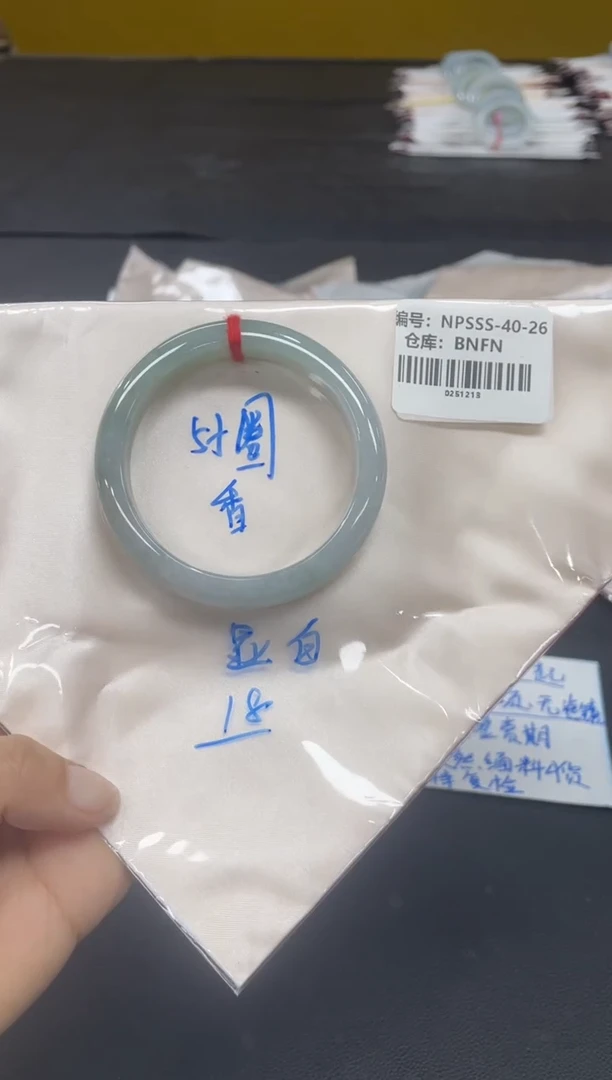 未镶嵌手镯翡翠翡翠手镯