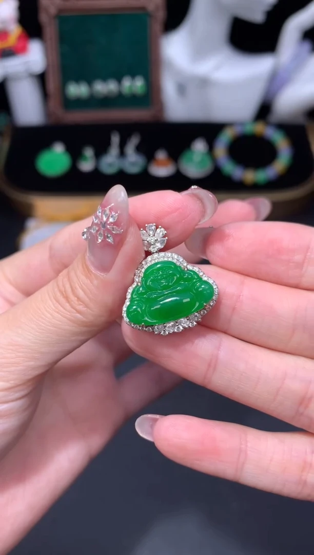 18K金镶嵌定制翡翠48小时鉴赏期 退货不扣服务费