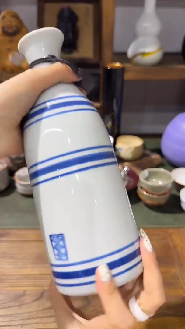 福利款花瓶·······
