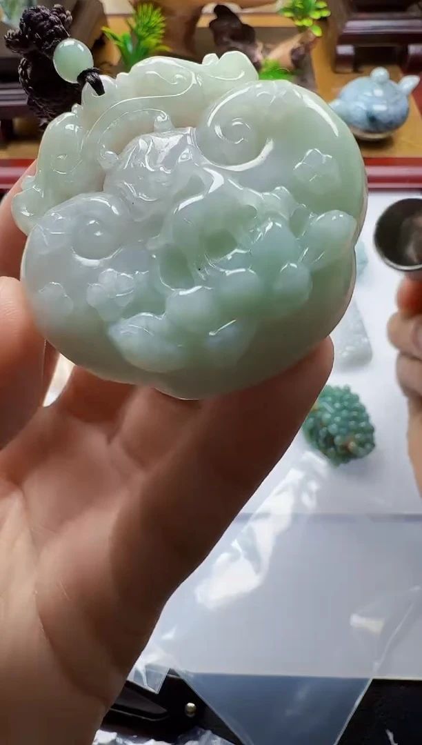吊坠(不含链)未镶嵌翡翠1