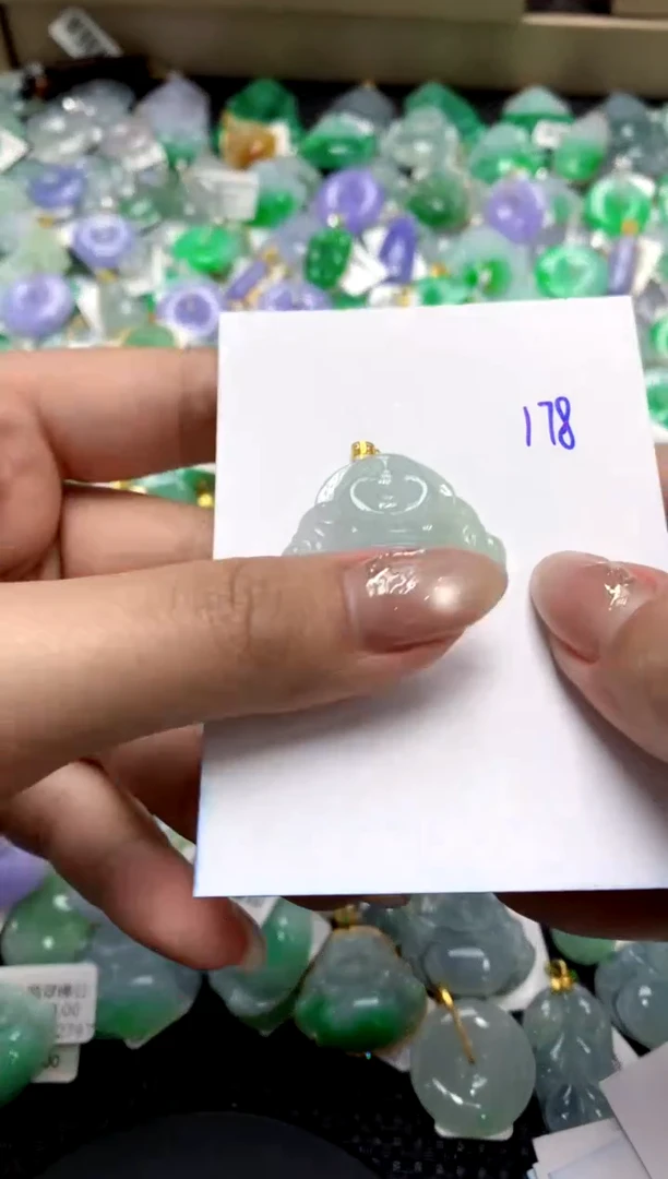 【闪购商品】翡翠颈饰18K金镶嵌111111111