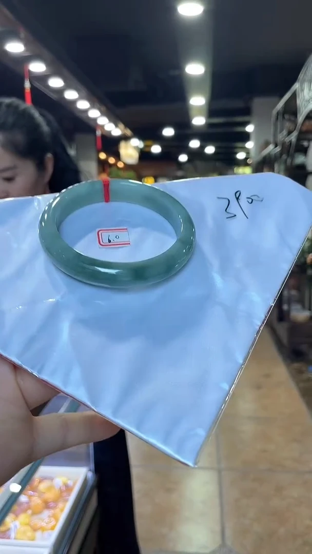 未镶嵌手镯翡翠60