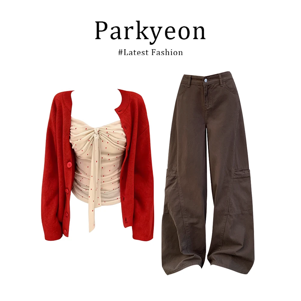 MARIE.COCO2025韩式新年波点针织开衫套装女冬季氛围感裤子套装