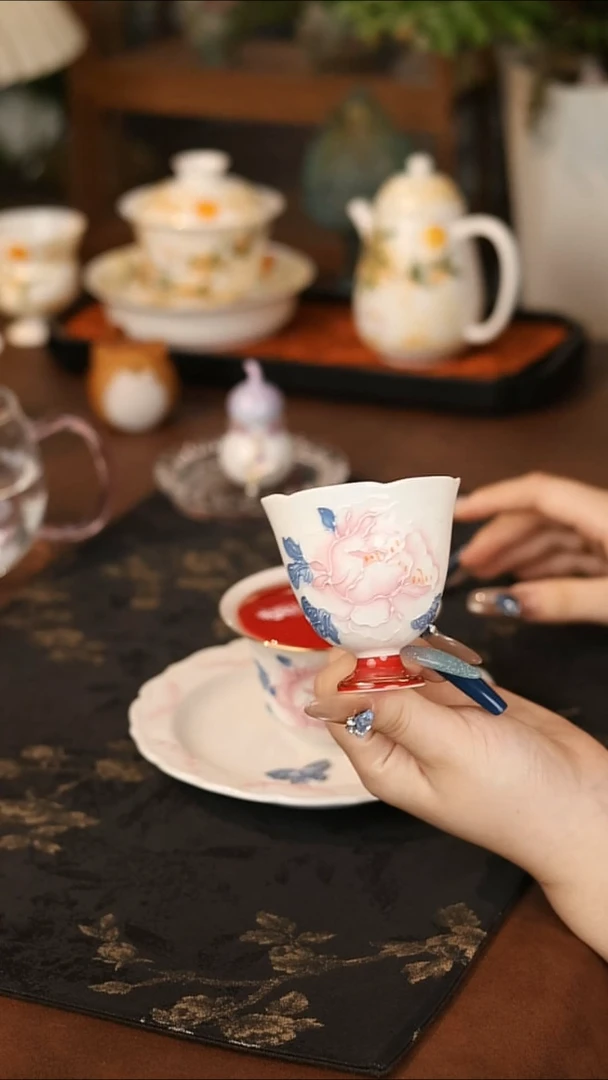 红妆芳华—花束高足杯