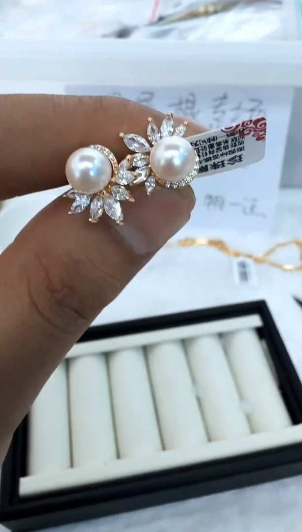 【闪购商品】海水珍珠耳饰银S925镶嵌耳钉