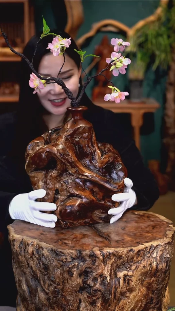木姚*外雷击枣木随形小口瓶