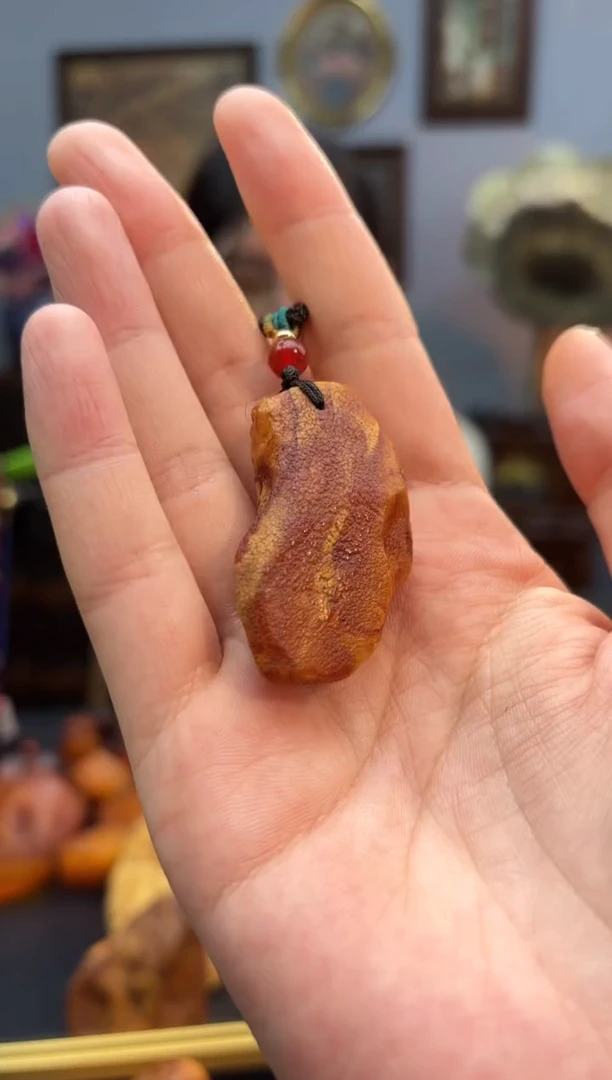 琥珀颈饰未镶嵌吊坠