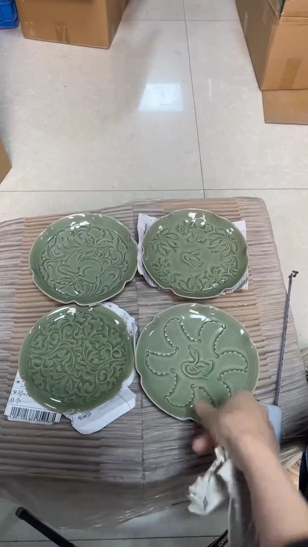 陶瓷纯手工秘色刻花壶承（一个）纹饰随机，优先动物