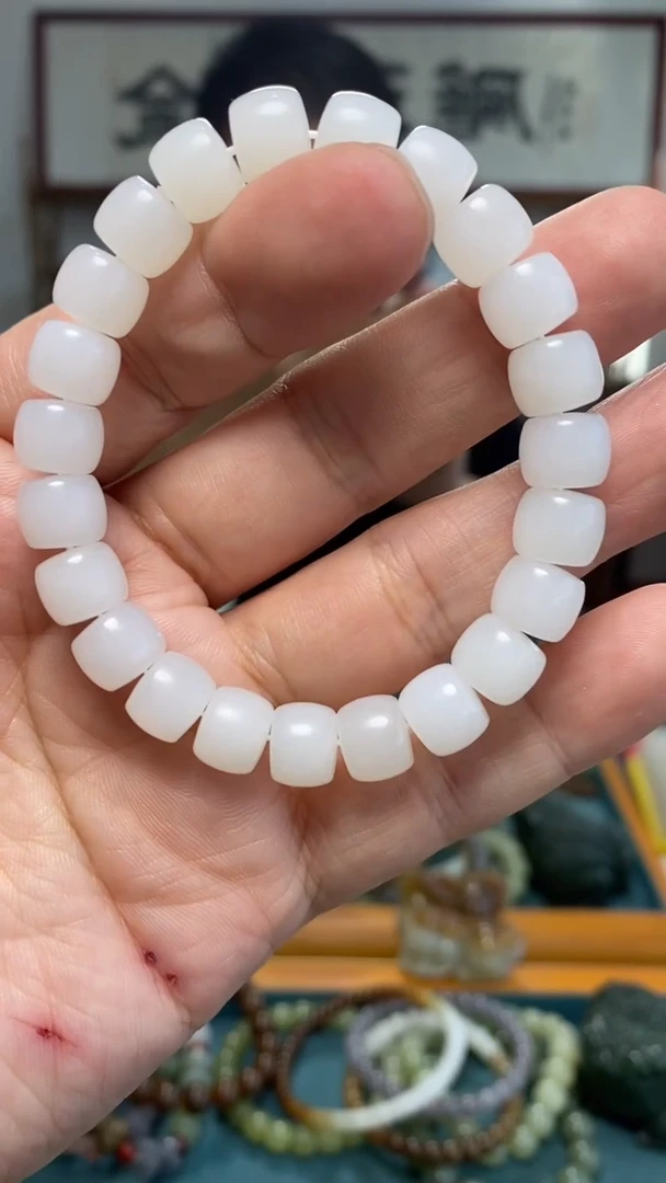 颈饰未镶嵌和田玉90