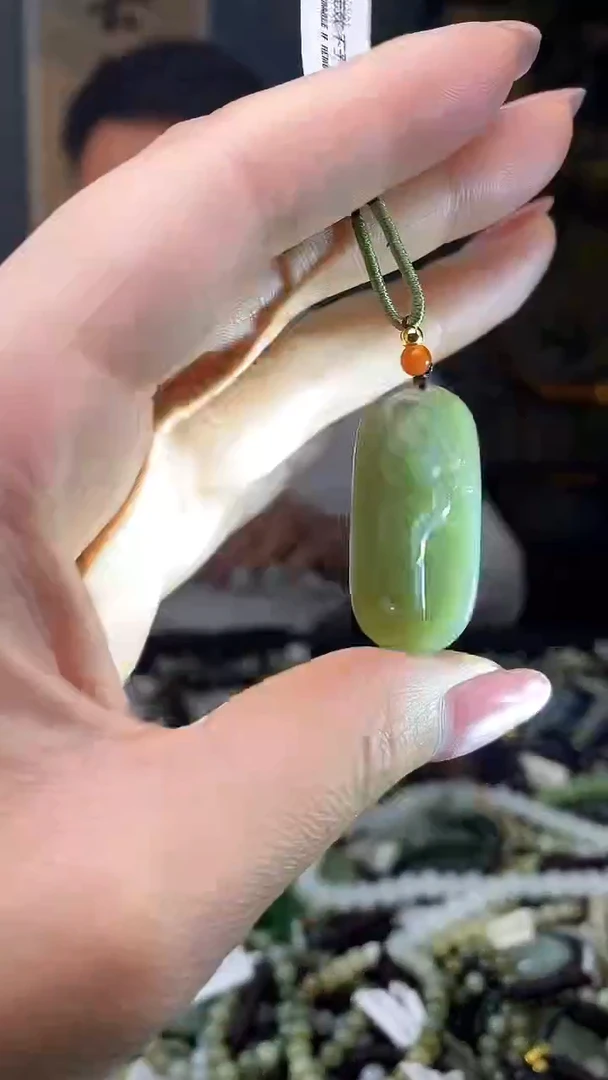 颈饰未镶嵌和田玉多样性发货，拍一发一