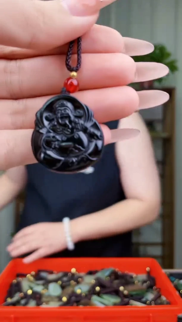 和田玉未镶嵌挂件拍一发一，多样性发货！