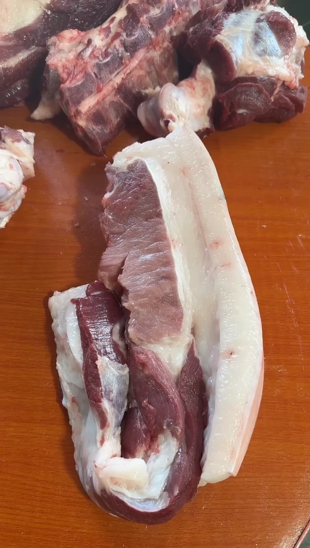 中国大陆180食用农产品王*玲猪五花肉2.42王丽玲