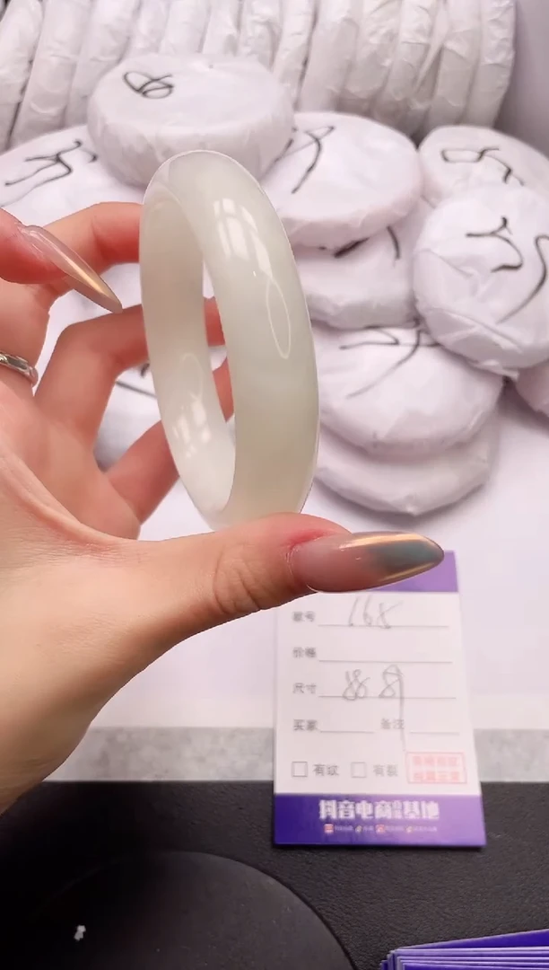 【闪购商品】和田玉手镯未镶嵌17K165-57