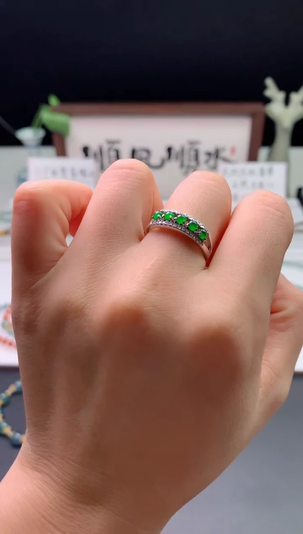 翡翠未镶嵌颈饰0868737213