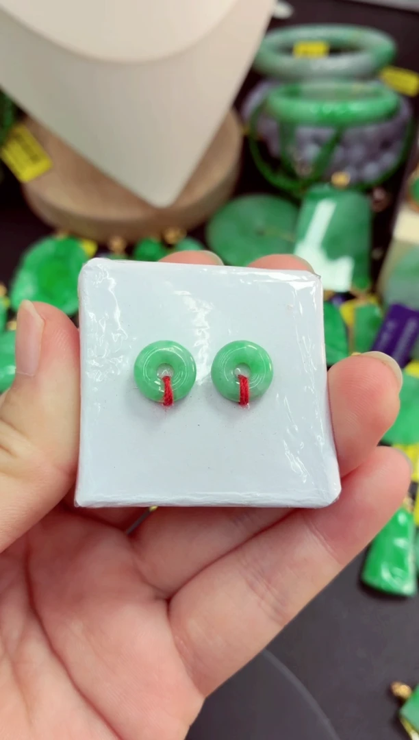 吊坠(不含链)未镶嵌翡翠艺**界挂件