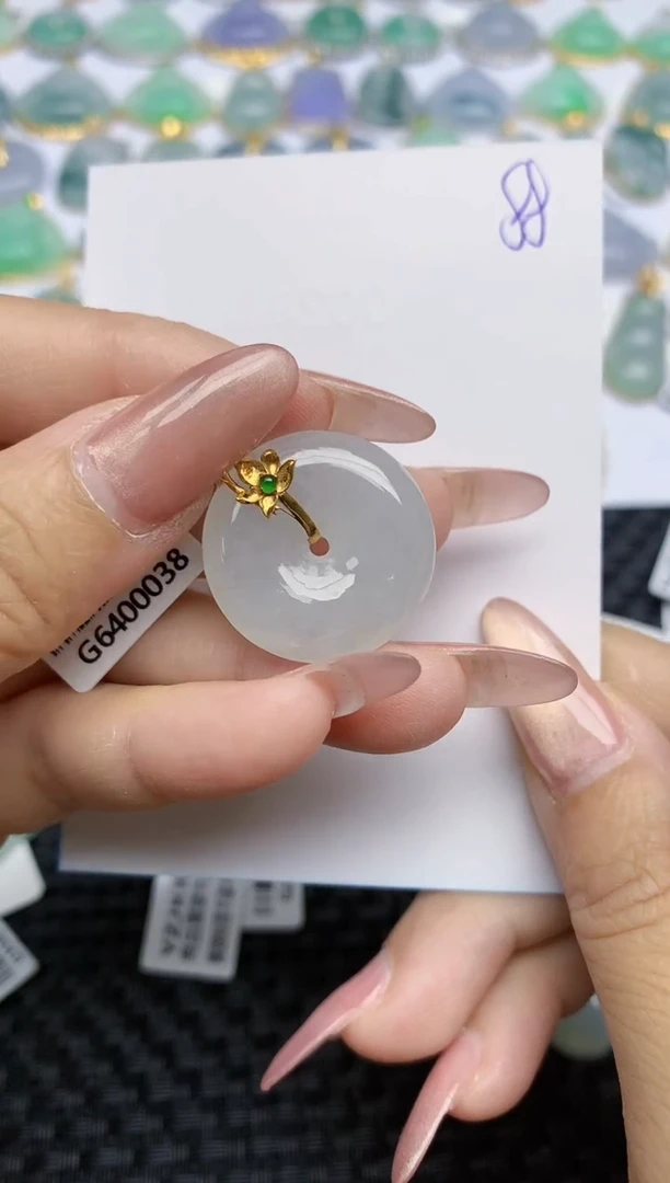 【闪购商品】翡翠颈饰18K金镶嵌天然A货翡翠 88