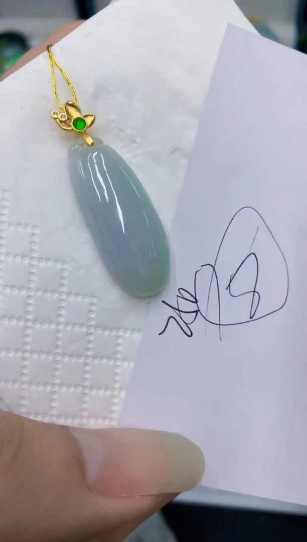 翡翠未镶嵌颈饰1111111111111
