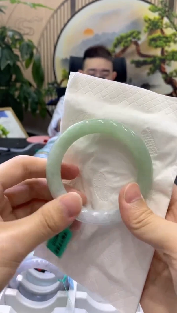翡翠手镯未镶嵌0000008887