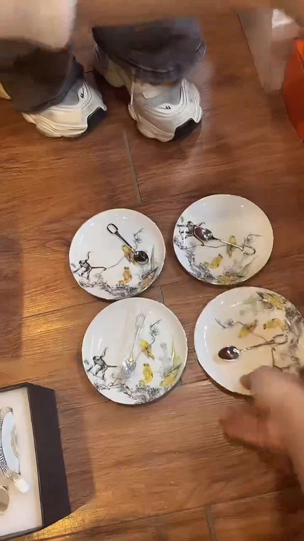 杯鸿辉家品牌瓷器，京东包邮！