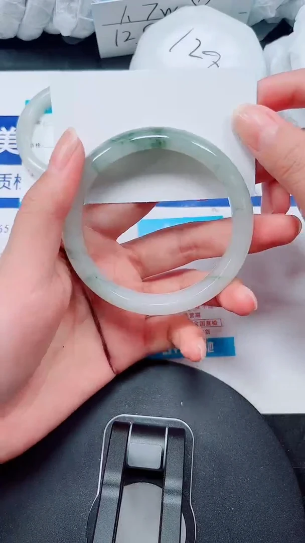 未镶嵌手镯石英质玉215-60/61