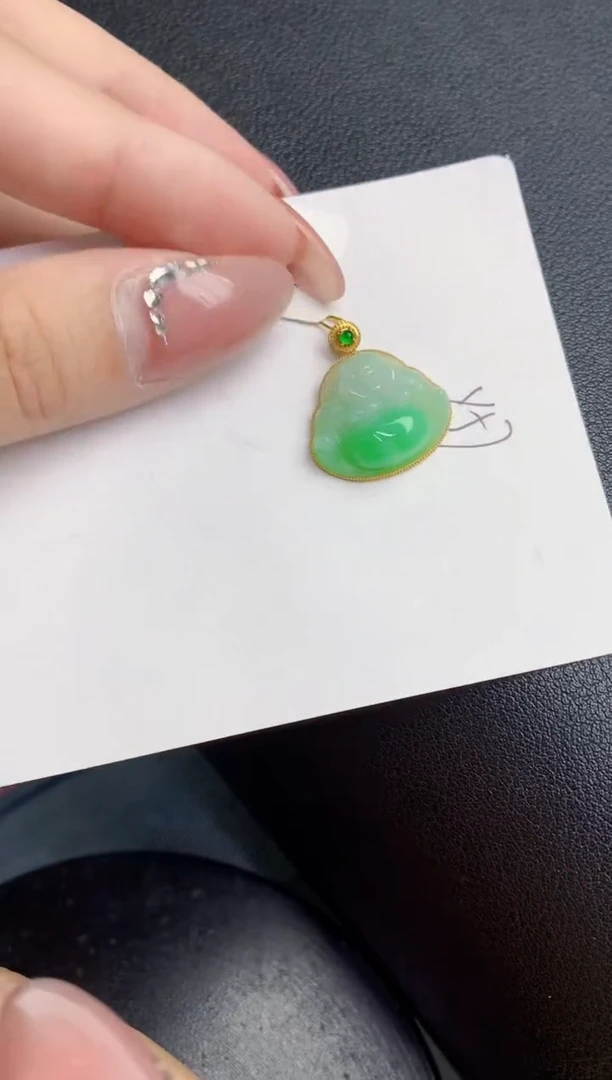 【闪购商品】翡翠颈饰18K金镶嵌000000000