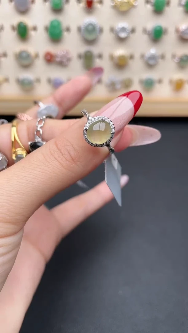 【闪购商品】翡翠戒指银S925镶嵌一物一证一礼盒