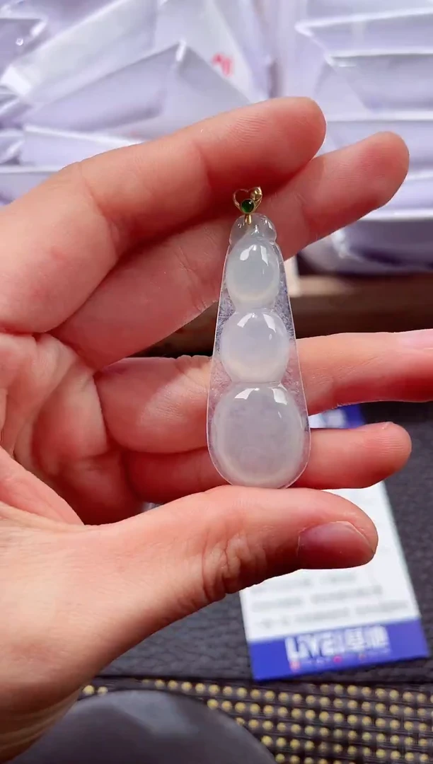 18K金镶嵌挂件翡翠000888