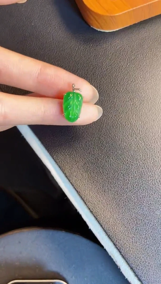 吊坠(不含链)银S925镶嵌翡翠1