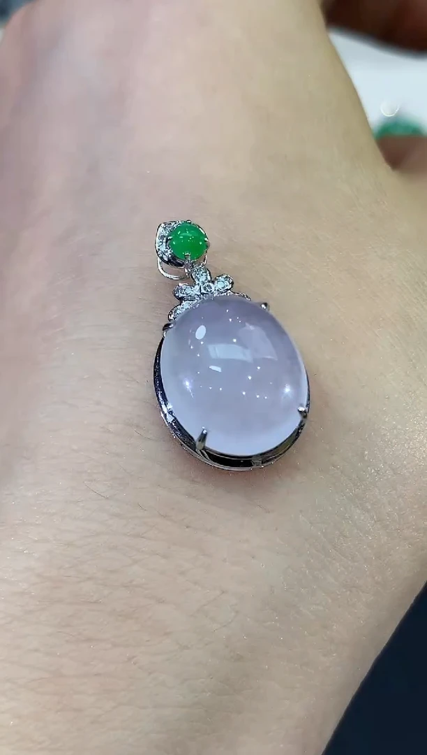 吊坠(不含链)18K金镶嵌翡翠B70