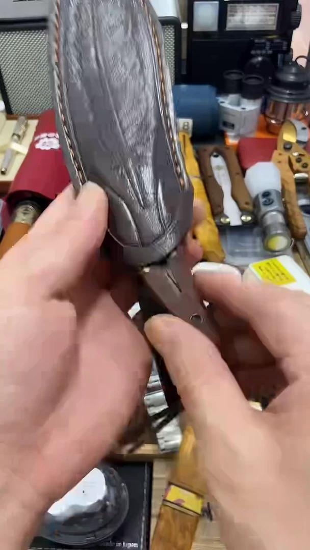 瓷片闪购商品  如图所示