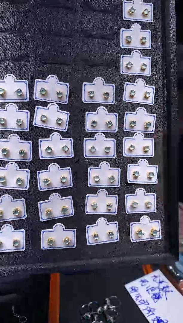 【闪购商品】翡翠耳饰未镶嵌2定制翡翠-多样性发货