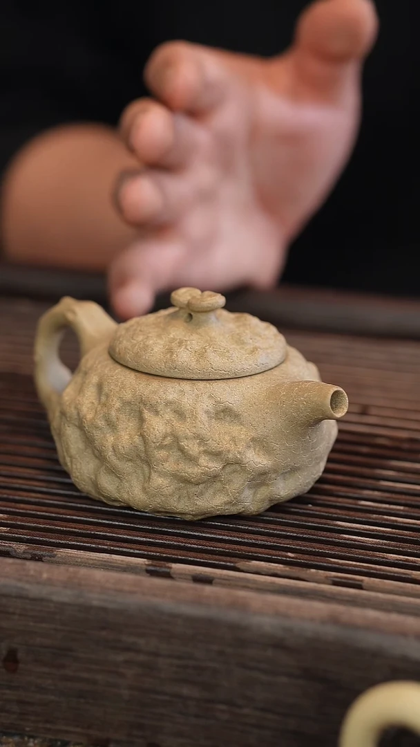 茶壶紫砂供春 本绿 170cc