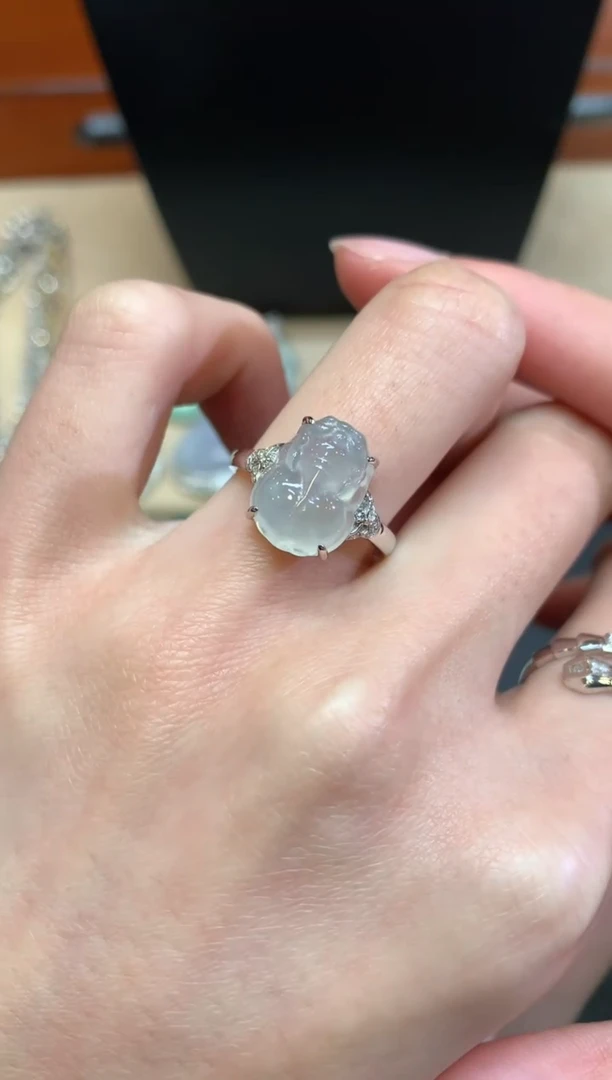 【闪购商品】翡翠戒指18K金镶嵌貔貅【无服务费】