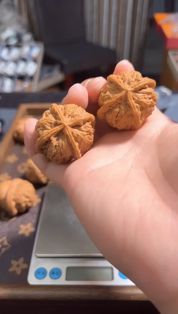 把件核桃41尺38尺全品雨花石四棱