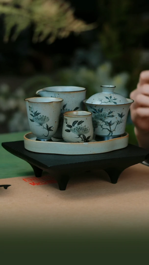 盖碗+闻香杯+公道+布袋杯+海棠壶承