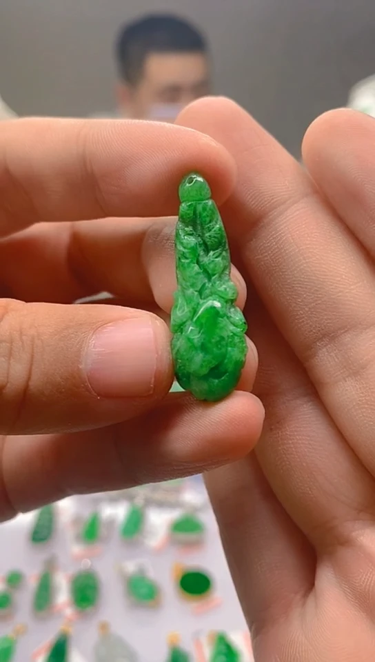 【闪购商品】翡翠颈饰18K金镶嵌新号开播，全场乱卖