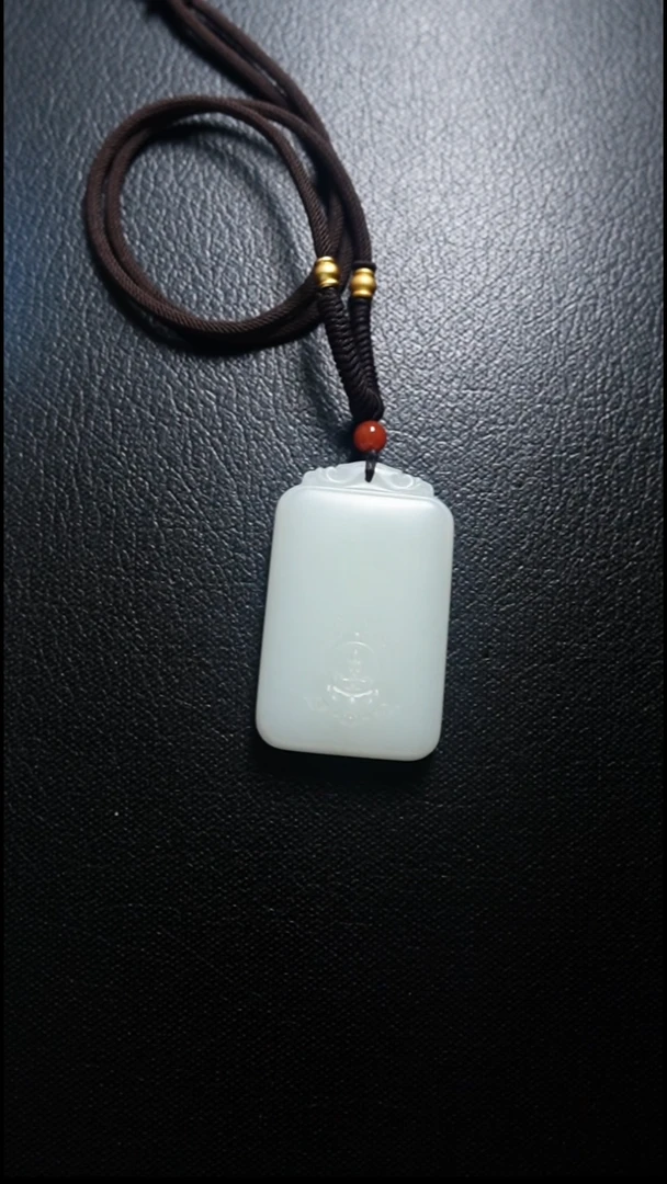 颈饰未镶嵌和田玉无事牌