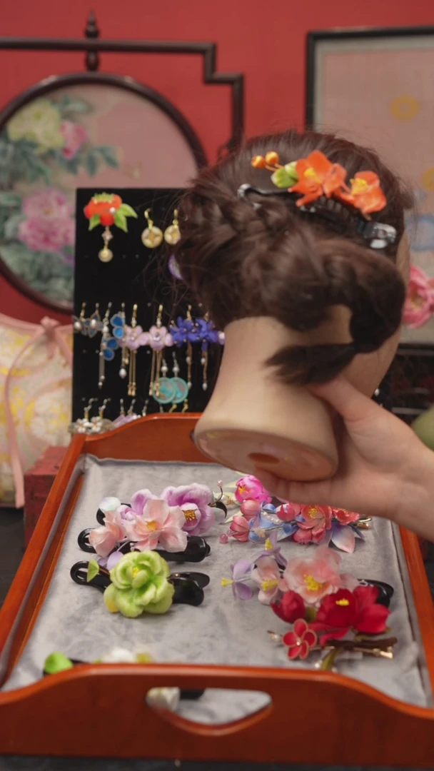 刺绣非遗绒花苏绣饰品