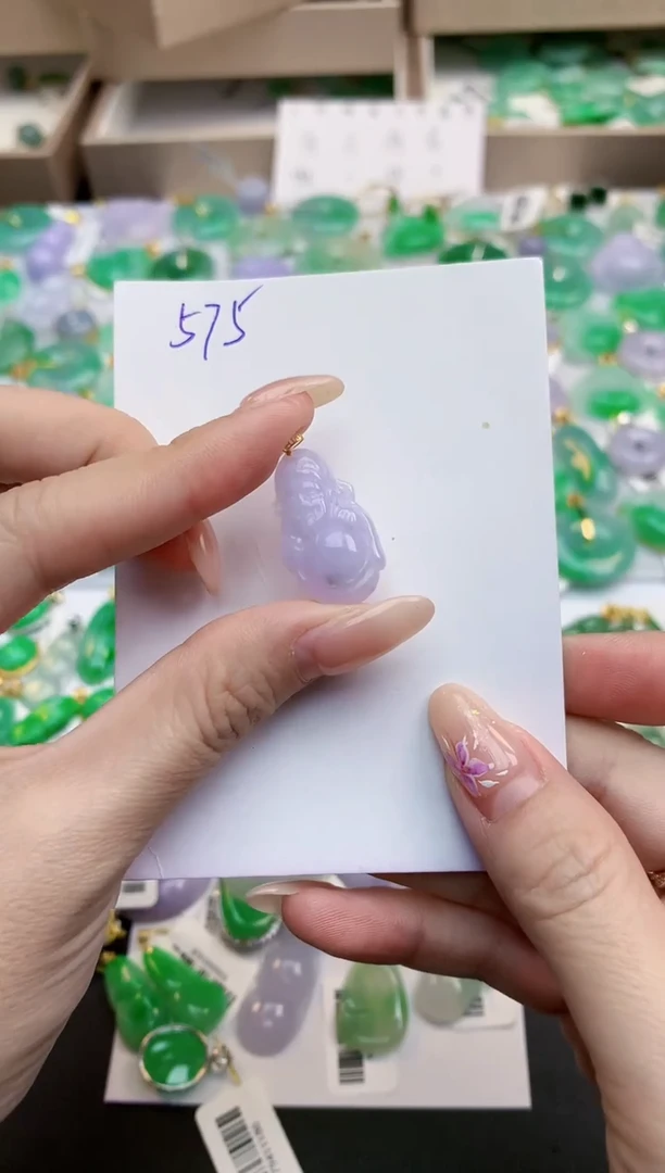 颈饰18K金镶嵌翡翠天然缅甸A货翡翠