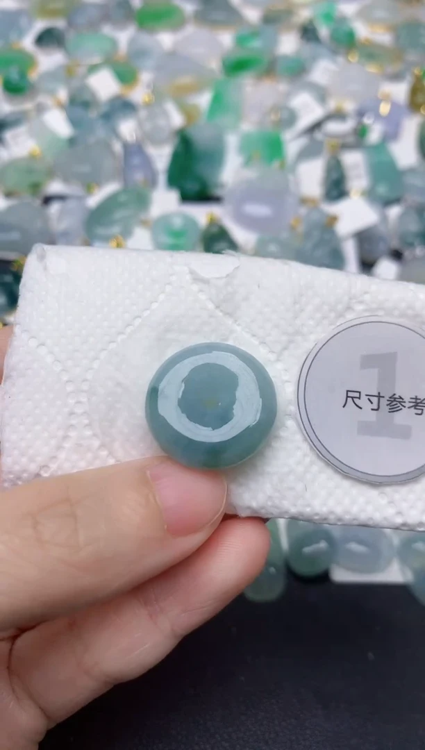 颈饰未镶嵌翡翠天然缅甸A货翡翠